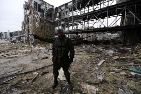 Потери среди русских боевиков в Донецком аэропорту заставили просить их о прекращении огня
