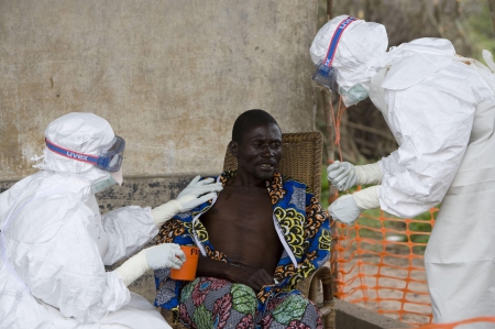 Вирус Эбола уже унес жизни около семи тысяч человек