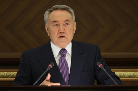 Президент Казахстана предложил помощь в урегулировании ситуации на востоке Украины