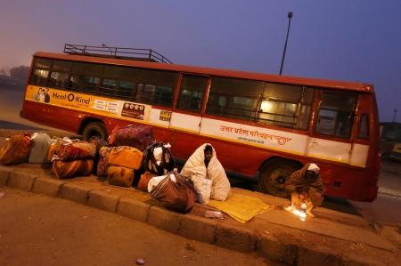 В Индии из-за рекордно низкой температуры погибли 92 человека