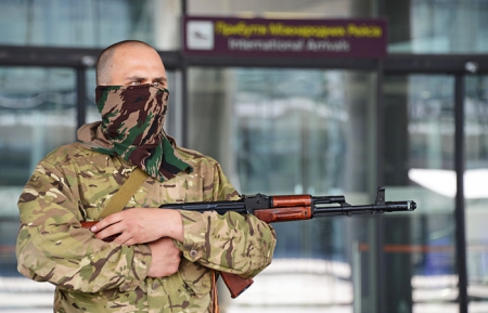 Выстрели и угрозы по всей Украине продолжаются