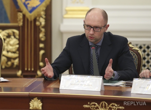 Украинцам нужна передача, где все подробно расскажут о реформах, - считает Яценюк