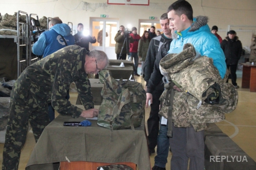 Украинские бойцы снаряжаются по стандартам НАТО
