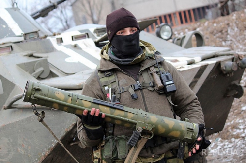Украинских военнослужащих рассмешили сепаратисты. В бою ВСУ отбили Шмели, маркированные РФ