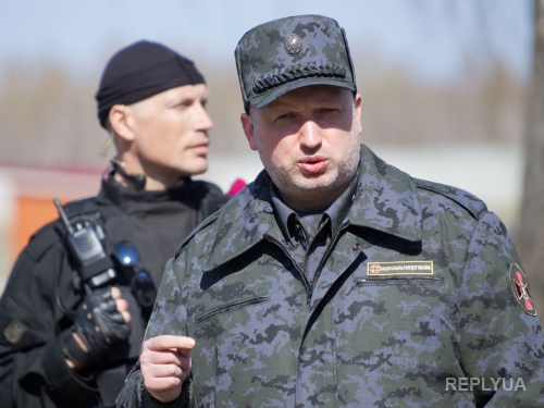 Турчинов: оборона Украины должна выдержать любое наступление