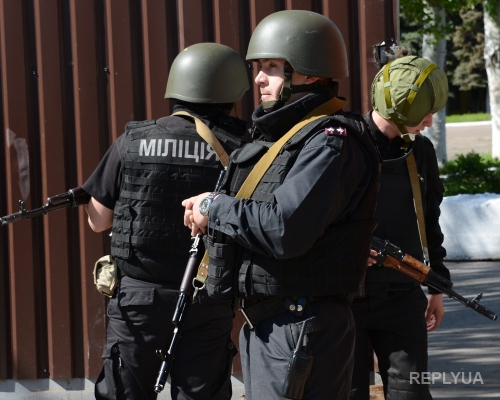 Спецслужбы работают: арестован пропагандист, найден замаскированный склад боеприпасов
