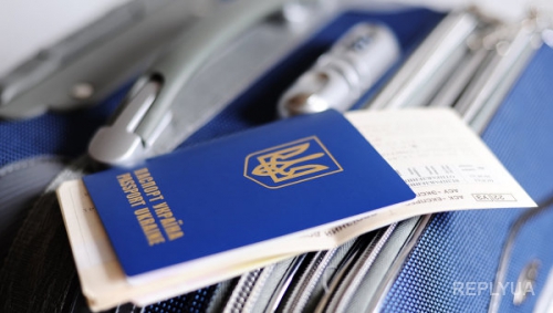 Жители Крыма смогут проехать границу только с украинскими паспортами