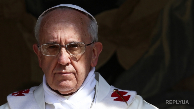 В проповеди на Страстную Пятницу Папа Римский негодовал из-за невинно убитых