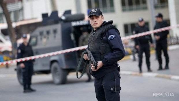 В Стамбуле задержали военнослужащих за шпионаж