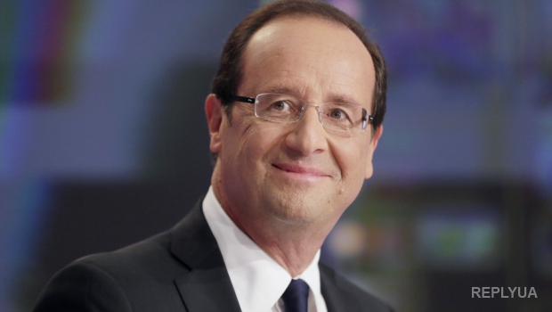 Рейтинг французского президента стремительно падает