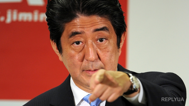 Снижение курса иены помогло Японии подняться