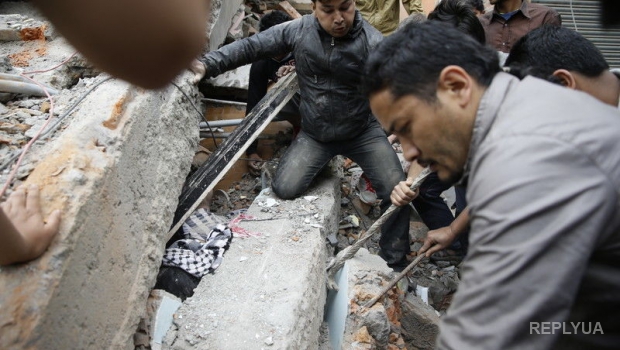 Поступают новые данные о жертвах землетрясения в Непале