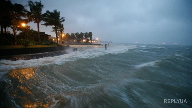 К Америке приближается сильнейший тропический шторм