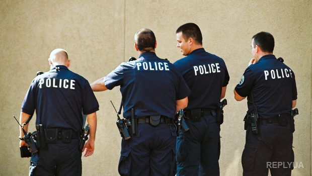В США была задержана группа лиц, которые обвиняются в убийстве полицейских