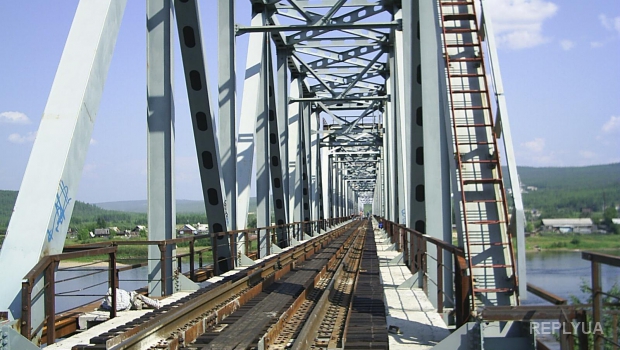 Ночью в Одессе взорвали железнодорожный мост