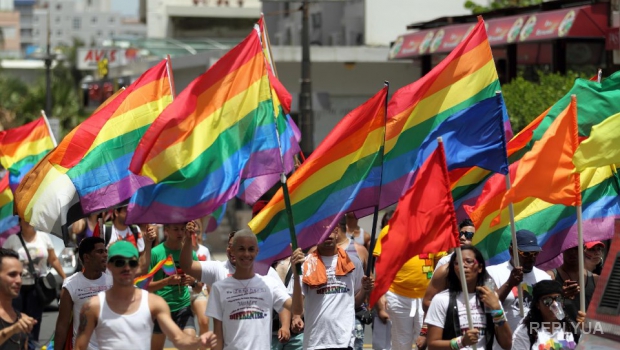 Как отметили День против гомофобии и трансфобии в разных странах