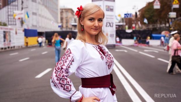 Жители Украины отмечают День вышиванки