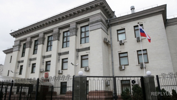 Российский консул наконец посетил задержанных ГРУшников