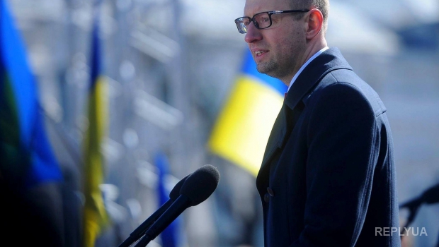 Яценюк обратился к гражданам Украины в честь годовщины Победы