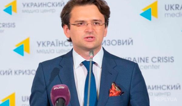 Кулеба обозначил статус Плотницкого и Захарченко