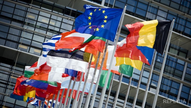 Еврокомиссия готова снова поддерживать Грецию материально