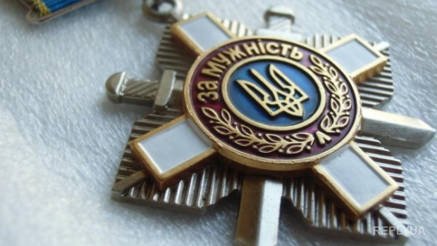 Порошенко подписал указ о награждении бойцов посмертно