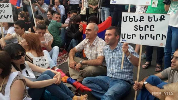 В Армении активисты хотят захватить контроль над аудитом тарифов