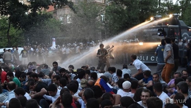 Силовые методы полиции на «майдане» будут расследовать по рекомендации ГП Армении