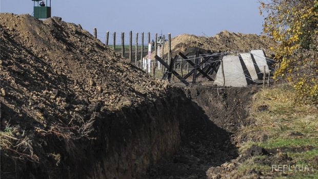 Семенченко пожаловался на дырявую оборону и бессмысленность «Стены»