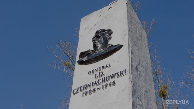 Общественные деятели Украины и Польши осудили разрушение украинских памятников