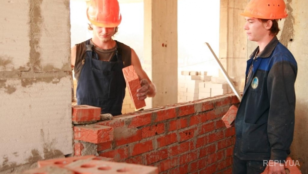 Белоруссия активно использует труд студентов и несовершеннолетних на стройках