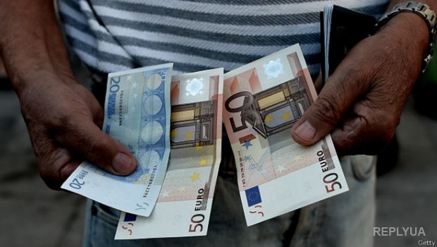 В Греции принят закон о запрете вывоза денег из страны
