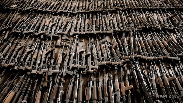 Кризис в АТО: Боевики продают оружие, чтобы купить водки и хлеба