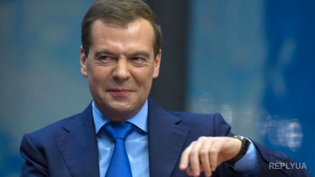 Медведев решил пополнить список стран, против которых в РФ ввели эмбарго