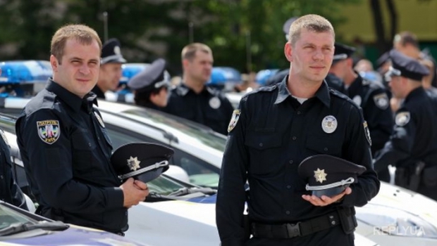 На западе Украины патрульная полиция начнет работать в нескольких городах
