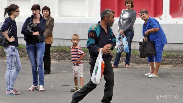 Жители российской провинции подбирают то, что было уничтожено Россельхознадзором