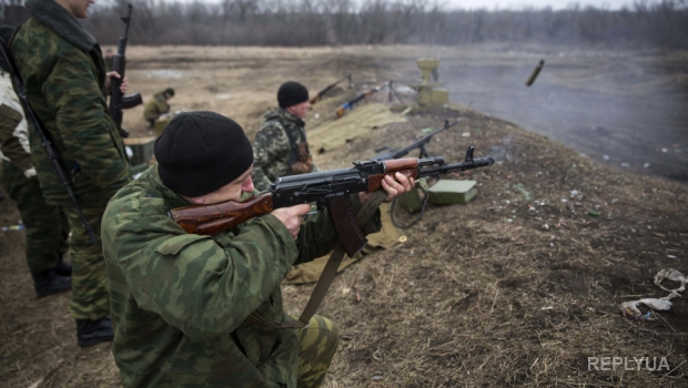Вблизи Донецка боевики нанесли мощные удары по позициям военных