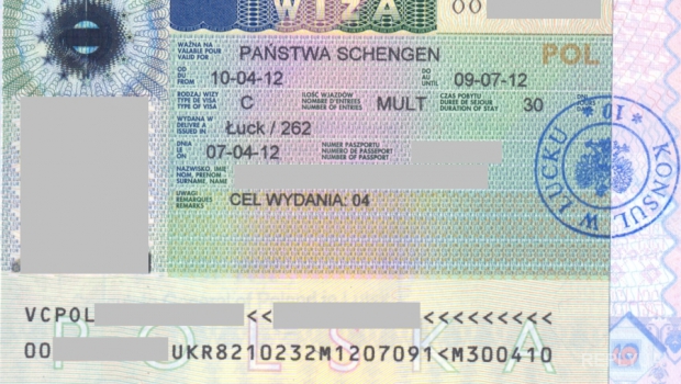 Польша остается единственной страной, увеличивающей число выданных виз украинцам