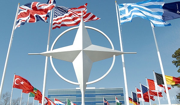 НАТО жестко предупреждает Путина - эксперт