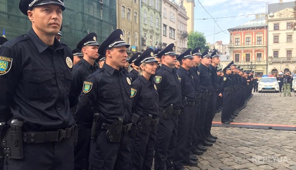 Аваков во Львове: До конца года патрульная полиция начнет работать и в других городах