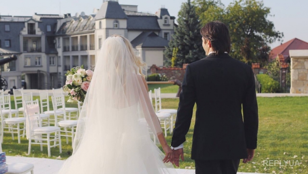 Сергей Притула поделился фотографиями со свадьбы и рассказал о своей супруге