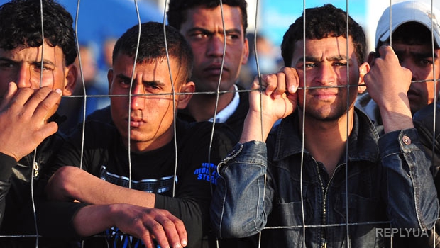 Мигранты прорвались и хотят приступом брать Будапешт