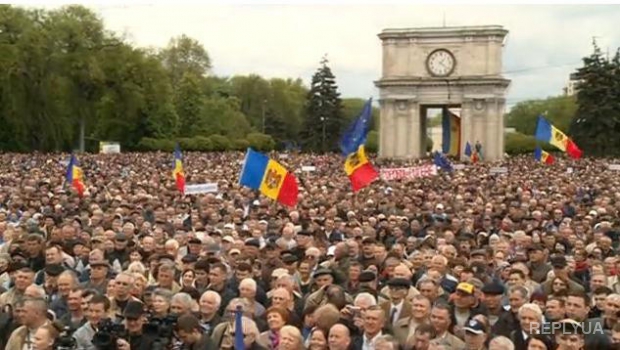 Протестующие в Кишиневе хотят переворота как в Украине
