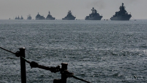 Российские боевые корабли подбирались к Мариуполю