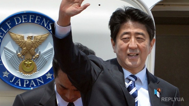 Правительство Японии экстренно ушло в отставку
