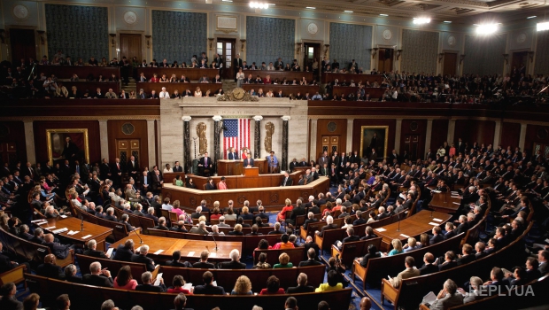 Конгресс США вновь принял решение о военной помощи Украине