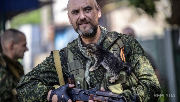 В Донецке террористы устраивают разборки прямо на глазах у местных жителей