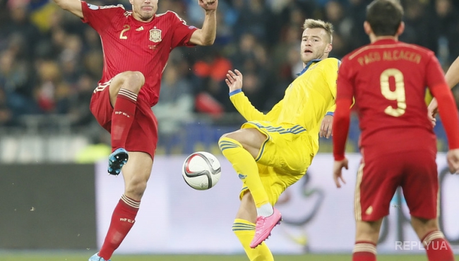 Украинские футболисты потерпели поражение в матче с Испанией – выход в Евро-2016 под большим вопросом