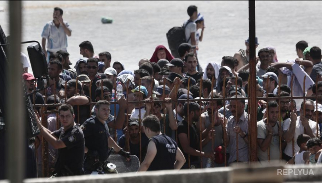 Через Грецию прошло полмиллиона беженцев