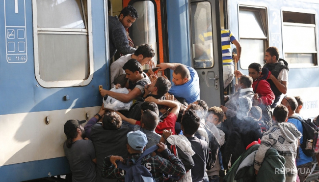Лидеры стран ЕС готовы депортировать мигрантов ускоренными темпами